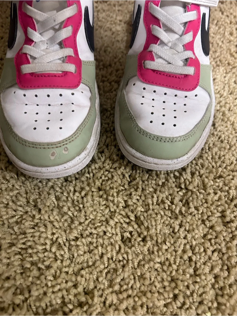Nike Kids Low-Top Sneakers in White, Pink, Green & Navy